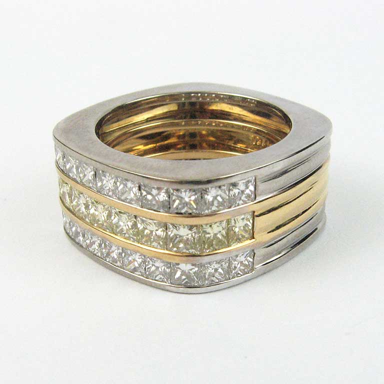 Breiter Ring mit Diamanten im Princess Cut Schliff