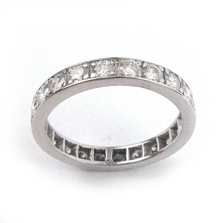Memoryring in Weissgold 18 Karat mit Diamanten im Brillantenschliff