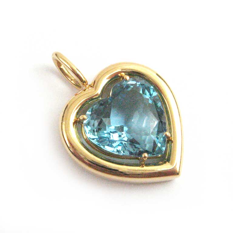 Aquamarin-Anhänger in Gelbgold