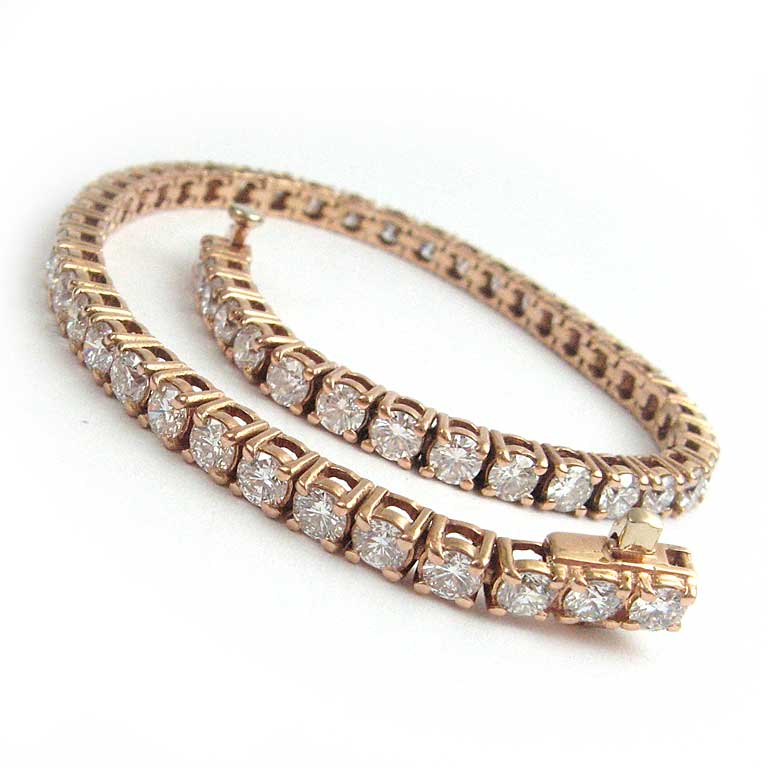 Rotgold-Bracelet mit Diamanten im Brillantschliff