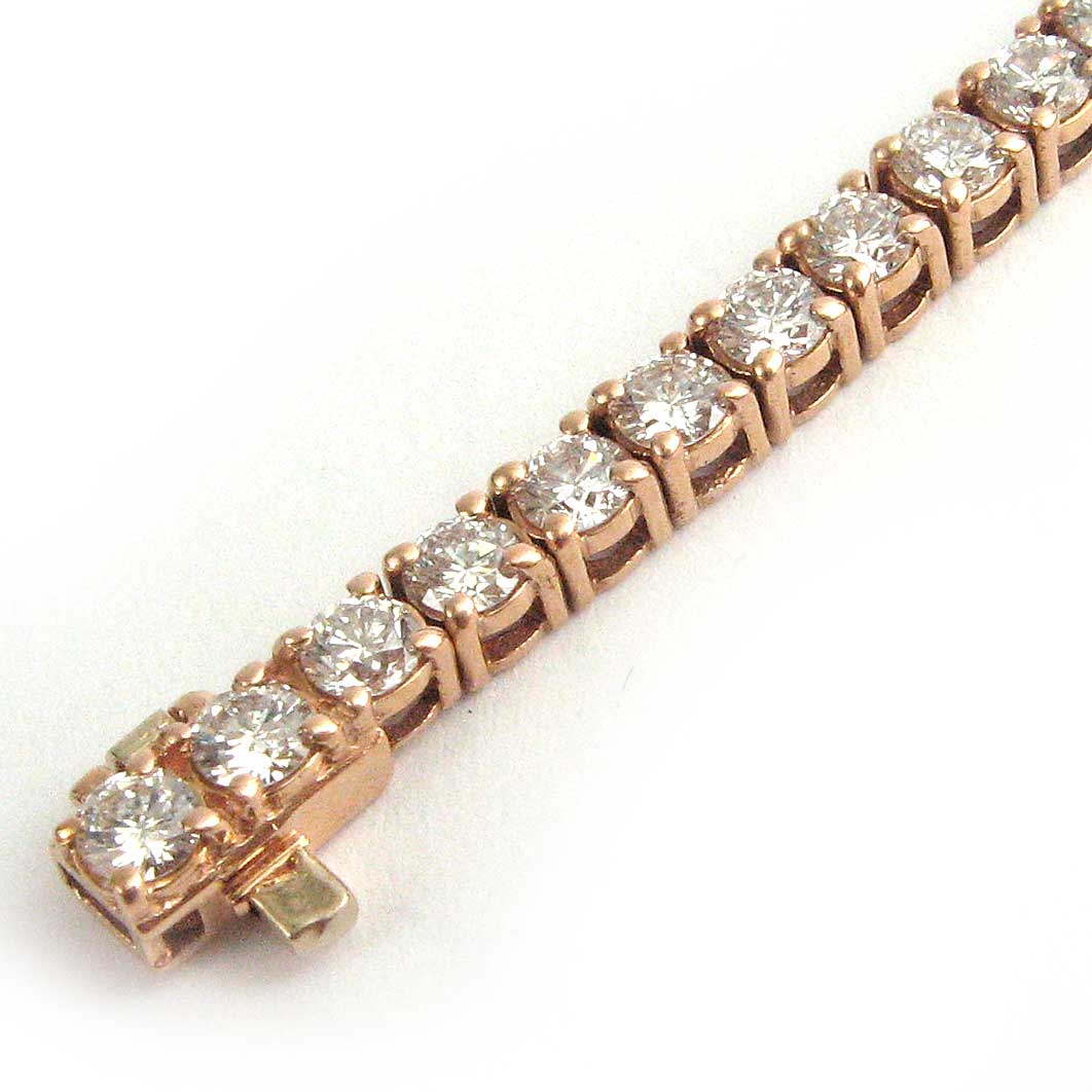 Tennisbracelet in Rotgold mit Brillanten
