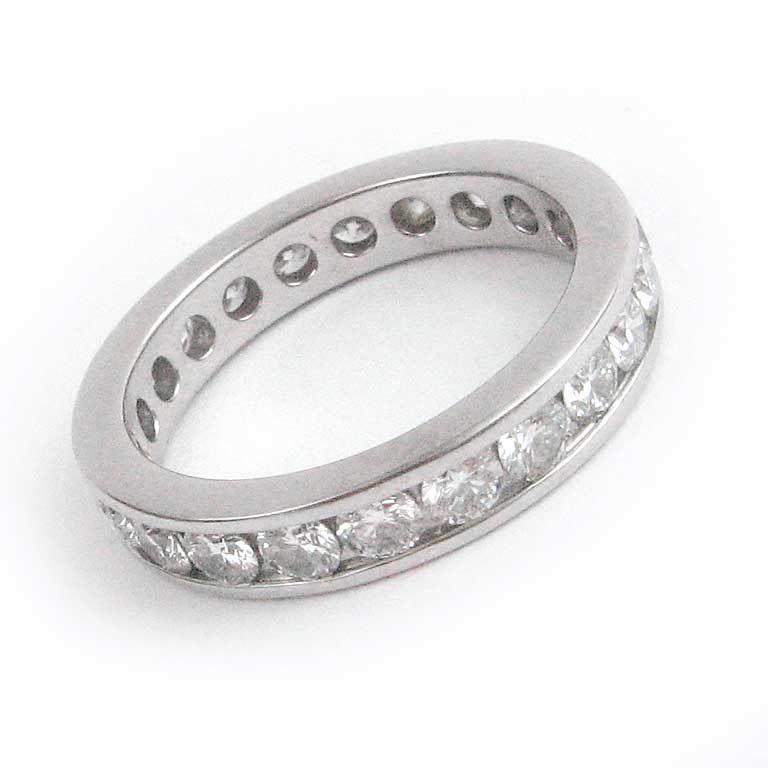 Memoryring von Bucherer in 18 Karat Weissgold