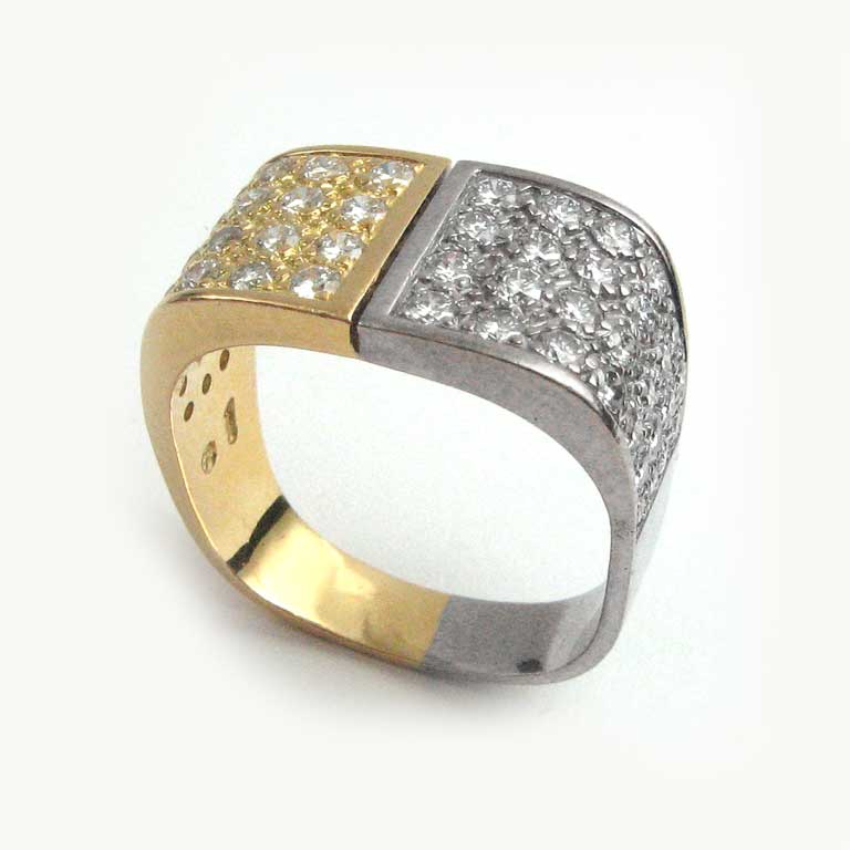 Weissgold-Gelbgoldring mit Diamanten
