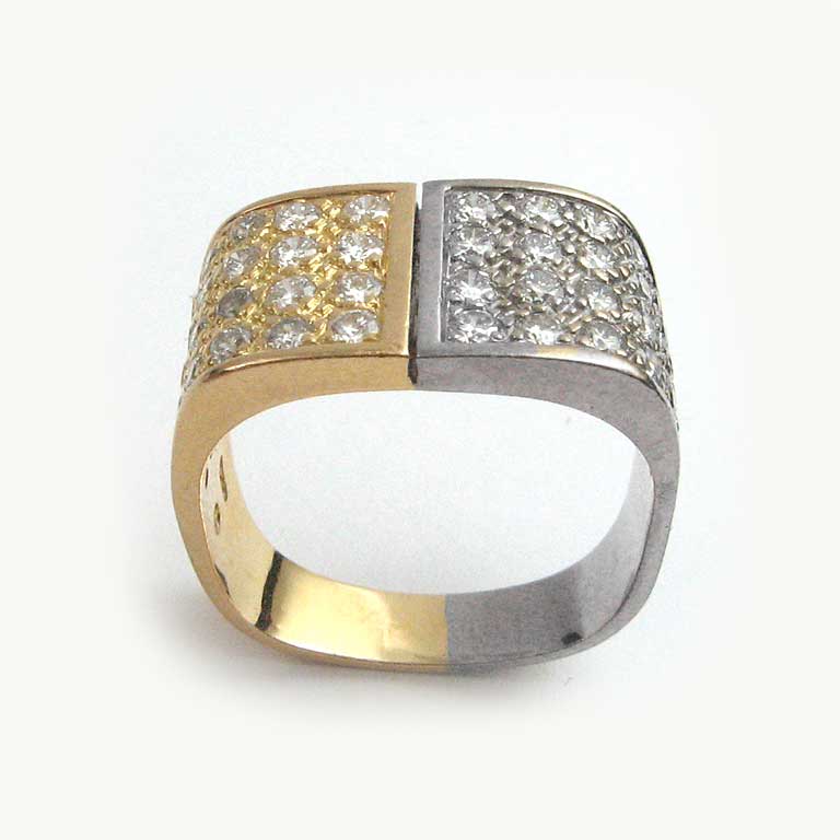 Diamantring in Weissgold und Gelbgold