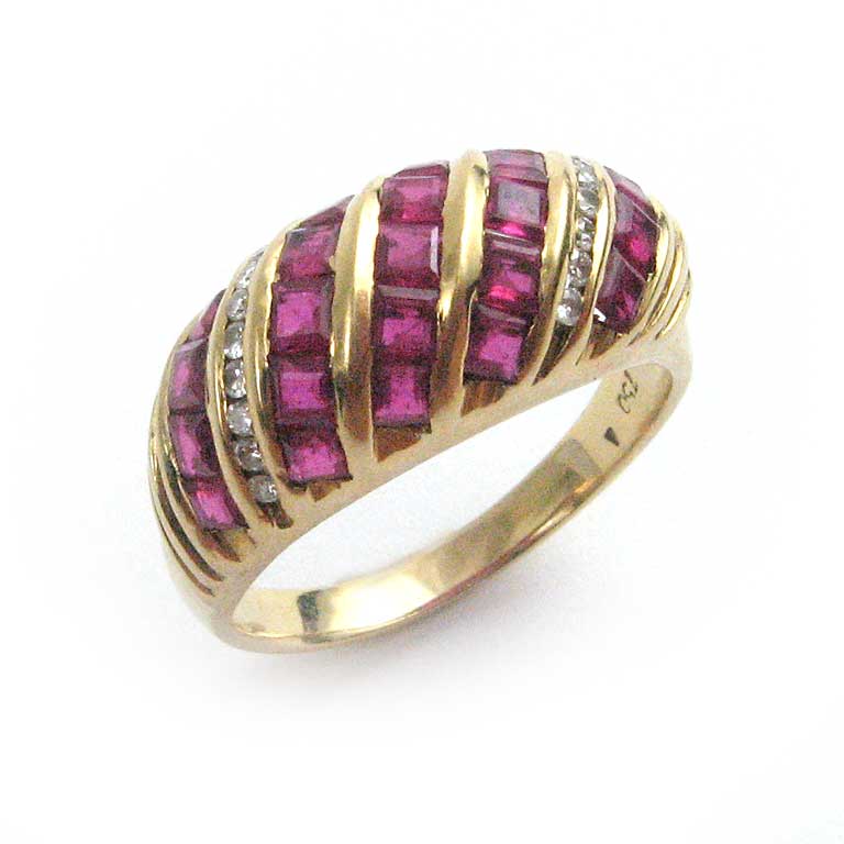 Rubin Diamant Gelbgoldring